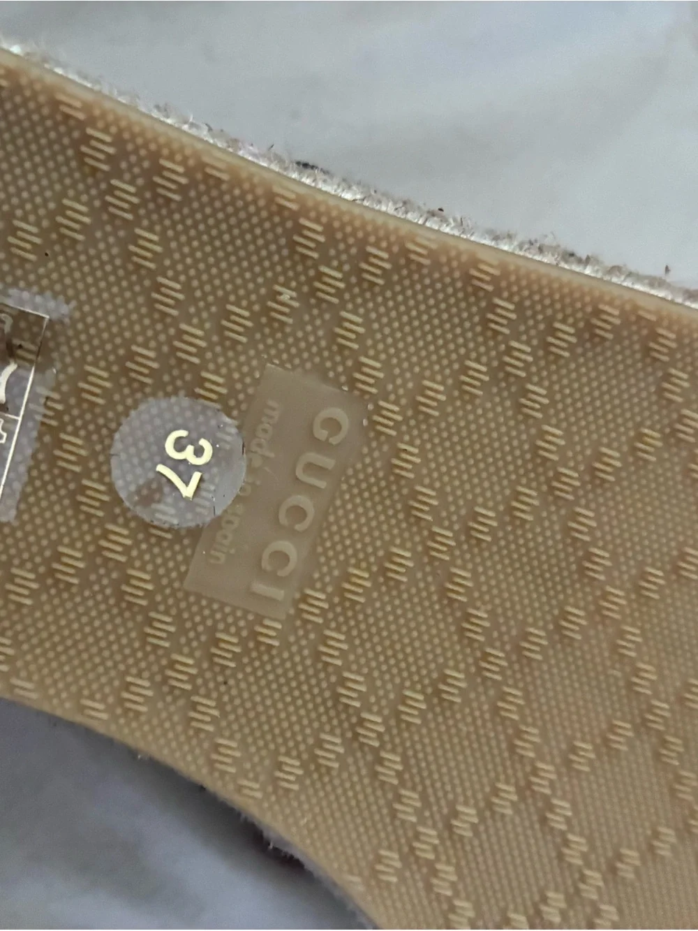 New Authentic Gucci Bengal Tiger Pink and Beige Textured Sole Espadrilles Size 7